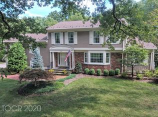 762 Albemarle St, Wyckoff, NJ 07481