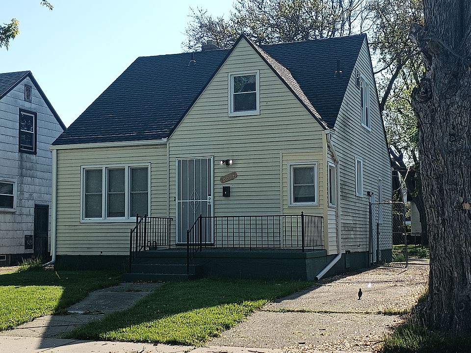 1st image of 18883 Russell St