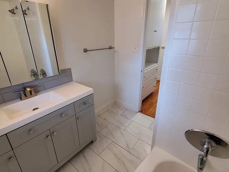 1755 E 2nd St #10 — Photo 12