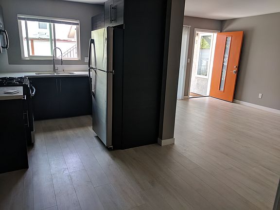 2nd image of 4533 North Ave Unit 3