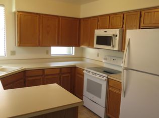 301 E Highcourte Ln, Tucson, AZ 85737