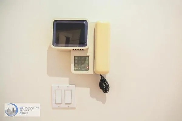 Rented by Metropolitan Property Group | media 23