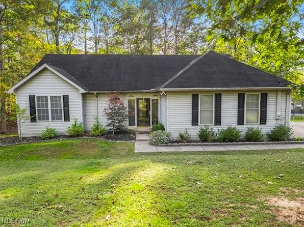 135 Knob Dr, Vincent, OH 45784