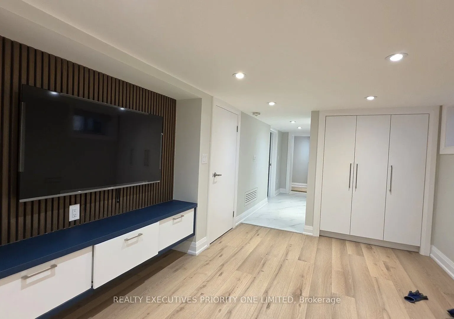3 bed, $3,650 — Photo 2
