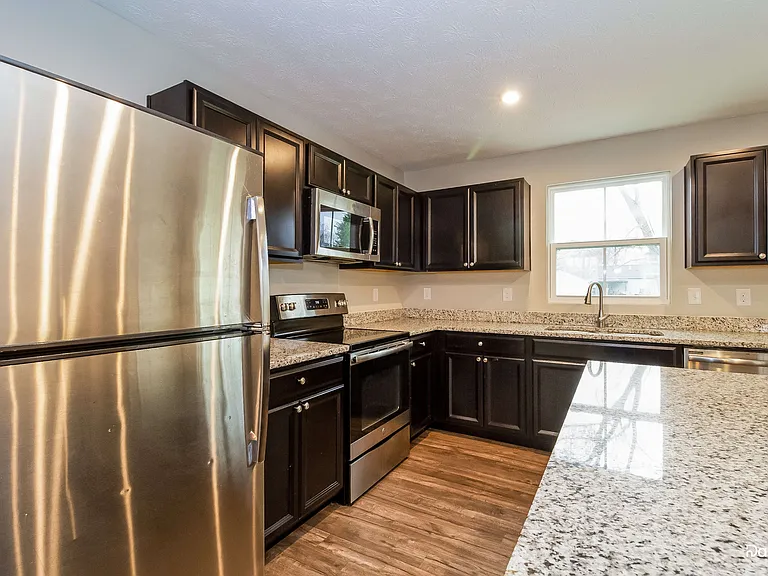 134 Wooded Ridge Dr — Photo 4