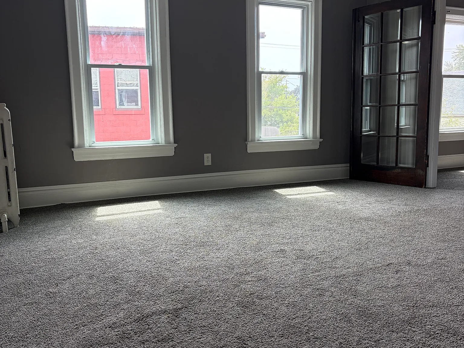 3 bed, 1400 sqft, $1,600 — Photo 2