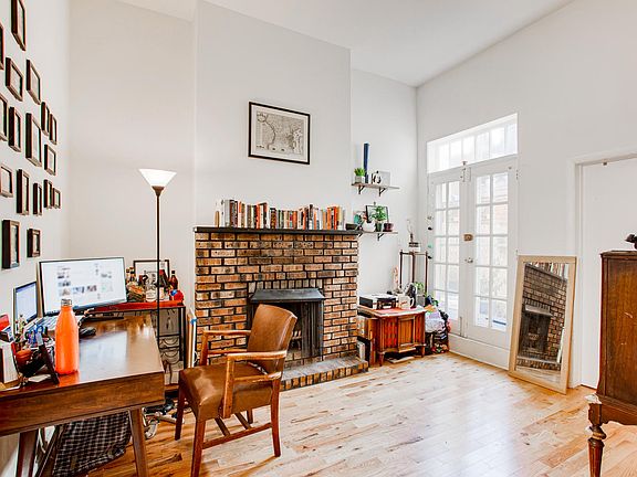 5th image of 1204 Pine St APT 1