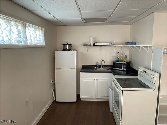 5th image of 304 Esley Ln