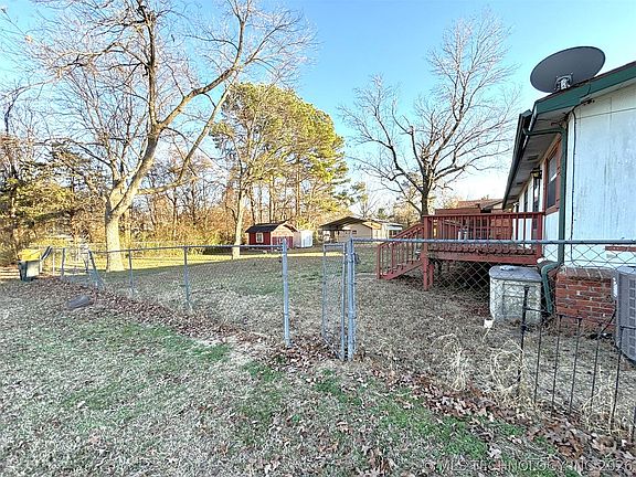 3rd image of 415420 E 1094th Rd