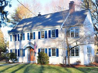 674 Mountain Rd, West Hartford, CT 06117