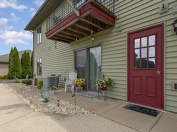 3rd image of 9634 Keilman St #1-N