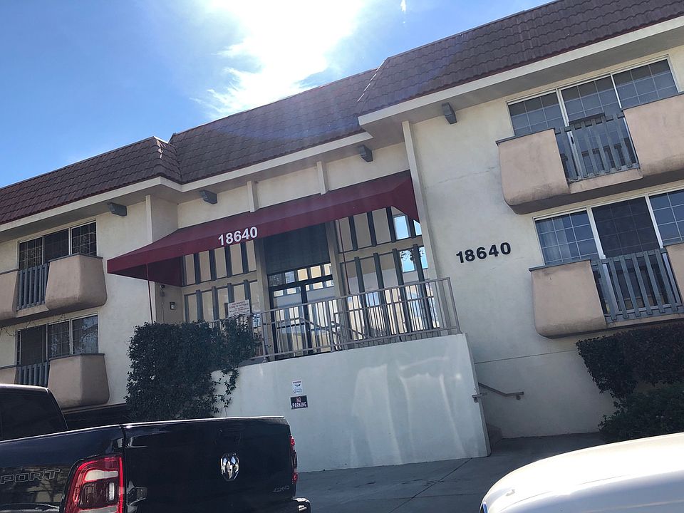 1st image of 18640 Collins St APT 212