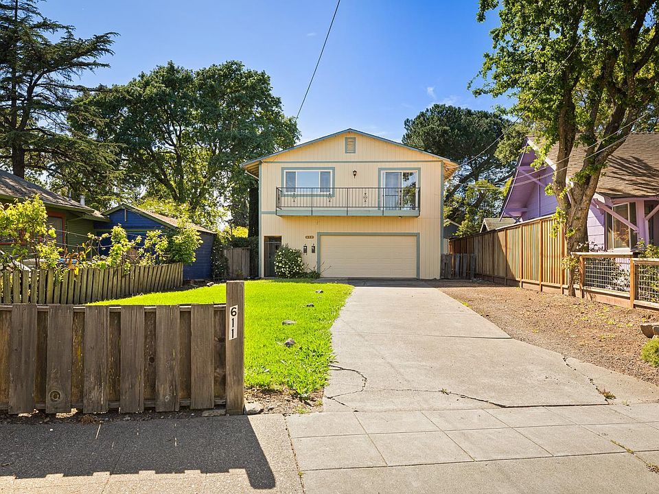 1st image of 611 Hendley Street