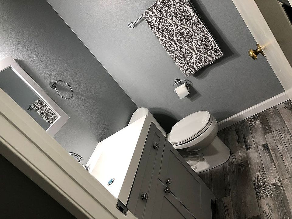 1st image of 5565 N Osborne Ct