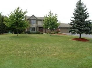 9018 Blaine Pl, Crown Point, IN 46307