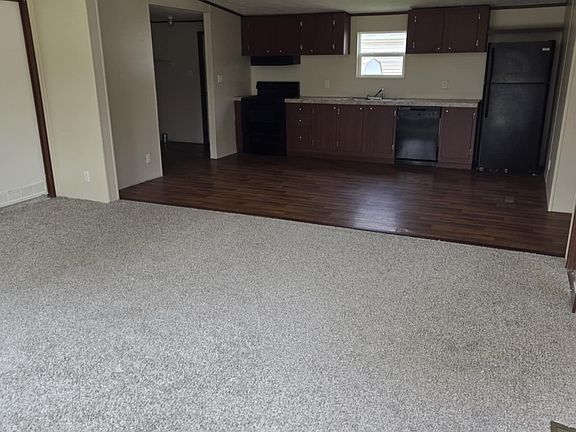 5th image of 38 Butternut Dr #38