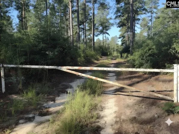 Poinsettia Rd, Wagener, SC 29164