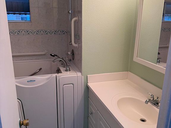 2nd image of 8511 SW 20TH Court