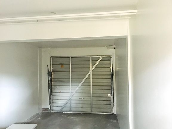 3rd image of 12073 Woodbridge St #1273