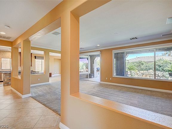 5th image of 4648 Riva De Romanza St