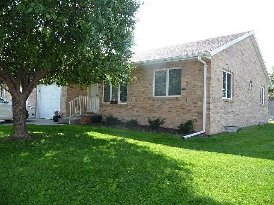 6 West 46th Kearney 
