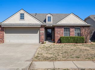 4307 N 33rd Ct, Broken Arrow, OK 74014