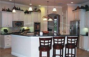 2nd image of 2110 Southern Oaks Ln