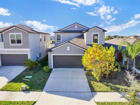 5204 White Chicory Dr, Apollo Beach, FL 33572