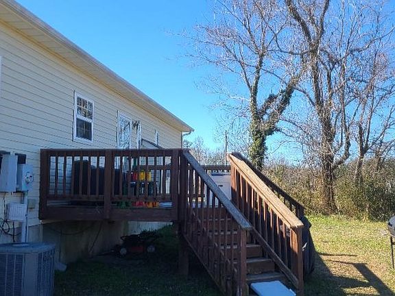 2nd image of 51 Kings Orchard Ln