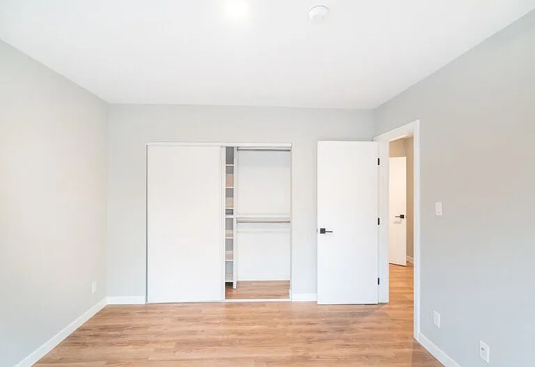 4517 Prospect Ave #6 — Photo 6