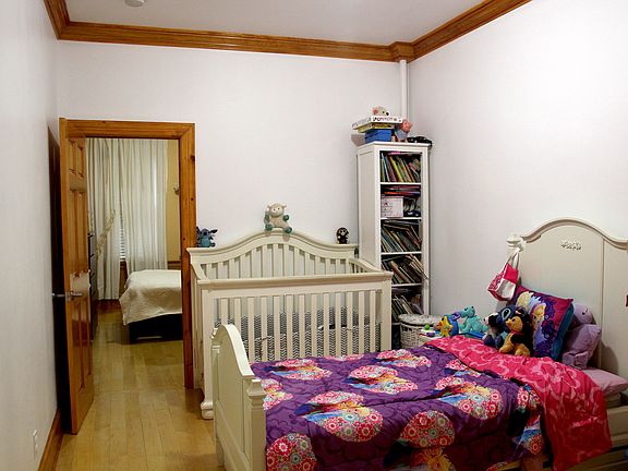 5th image of 1659 Norman St #11X