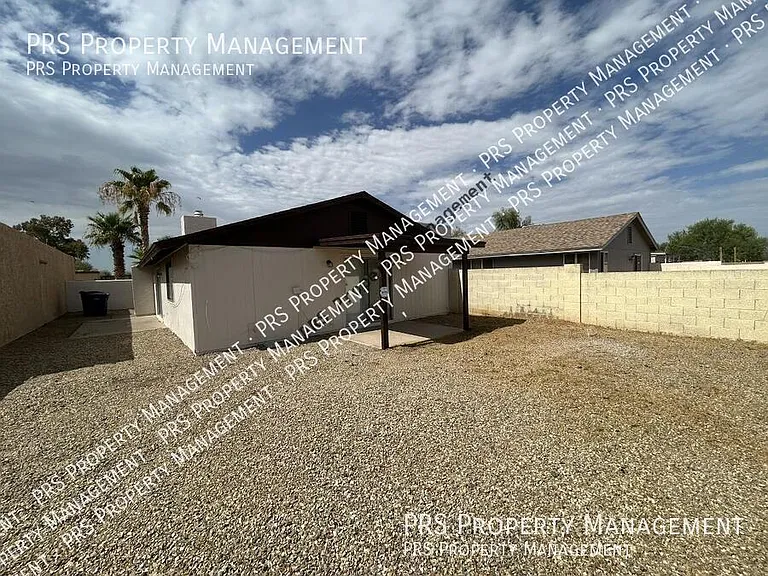 1762 W Colt Rd — Photo 33