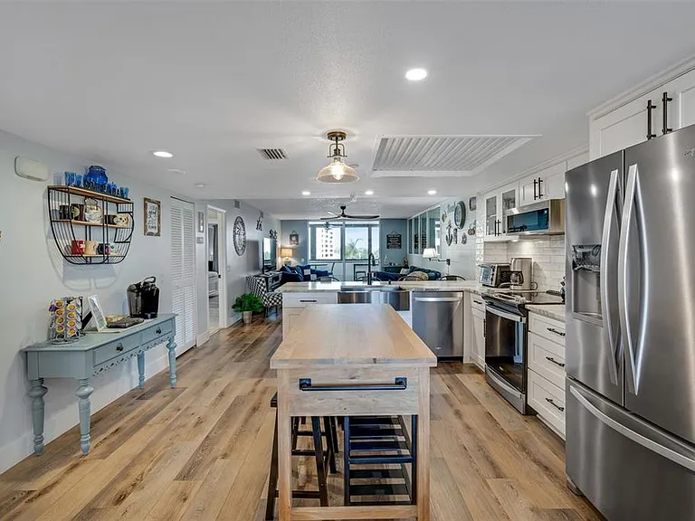 6035 Sea Ranch Dr #215 — Photo 4
