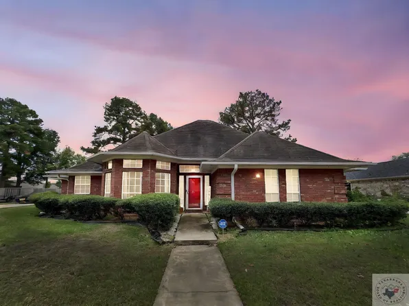 426 Whippoorwill Ln, Wake Village, TX 75501