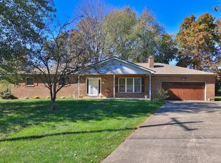16 Lorelei Dr, Fayetteville, OH