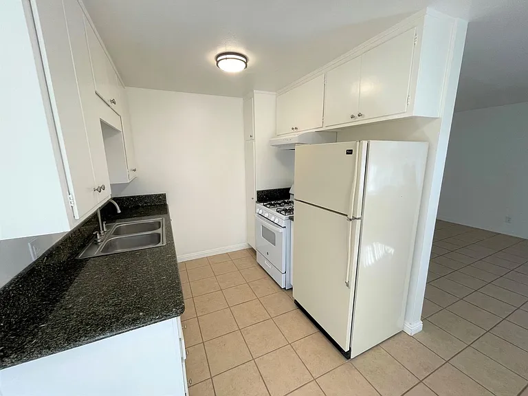 217 Sespe Ave #A-B — Photo 9