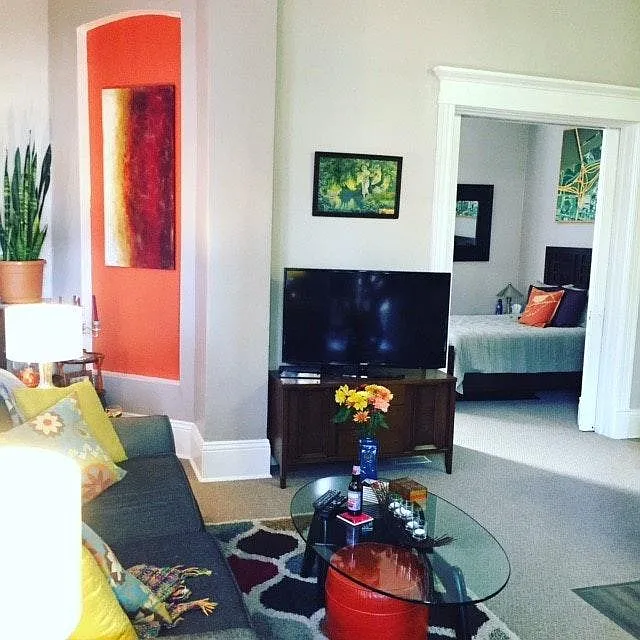 2 bed, 1.5 bath, 950 sqft, $1,300 — Photo 4