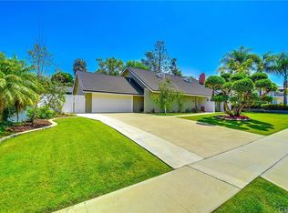 1051 Hyde Park Dr, Santa Ana, CA 92705
