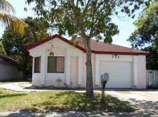 721 Holly St, North Lauderdale, FL 33068