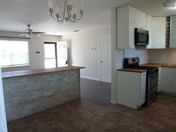 4th image of 1406 Gunnison Dr