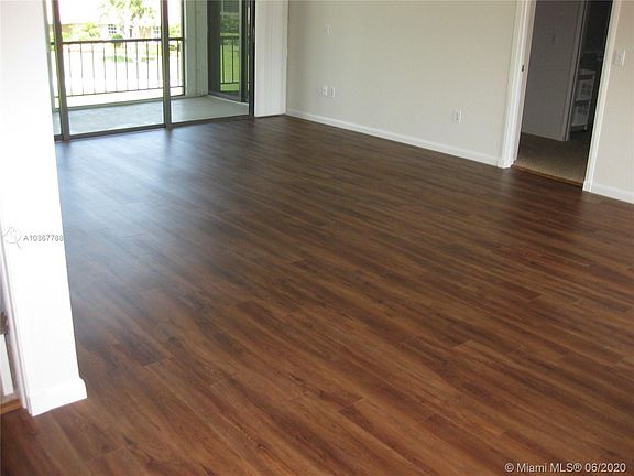 3rd image of 16 SE Turtle Creek Dr #E