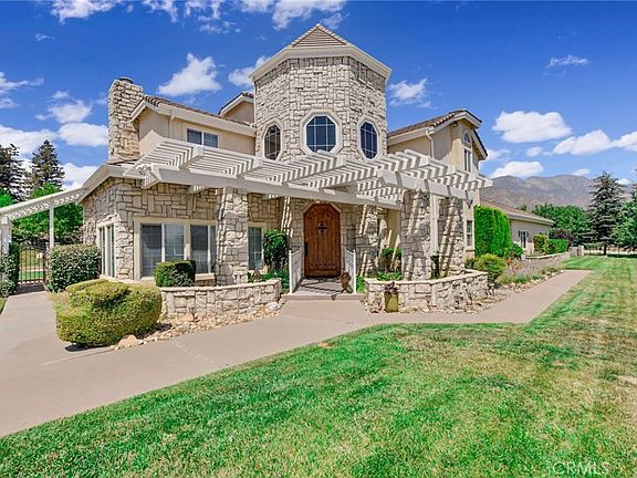 3rd image of 10389 Walnut Grove Ct