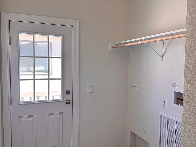 Side door/laundry room