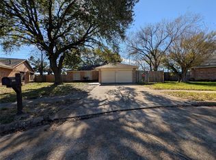 3435 Creek Grove Dr, Houston, TX 77066