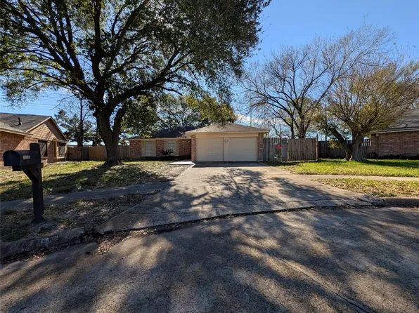 3435 Creek Grove Dr, Houston, TX 77066