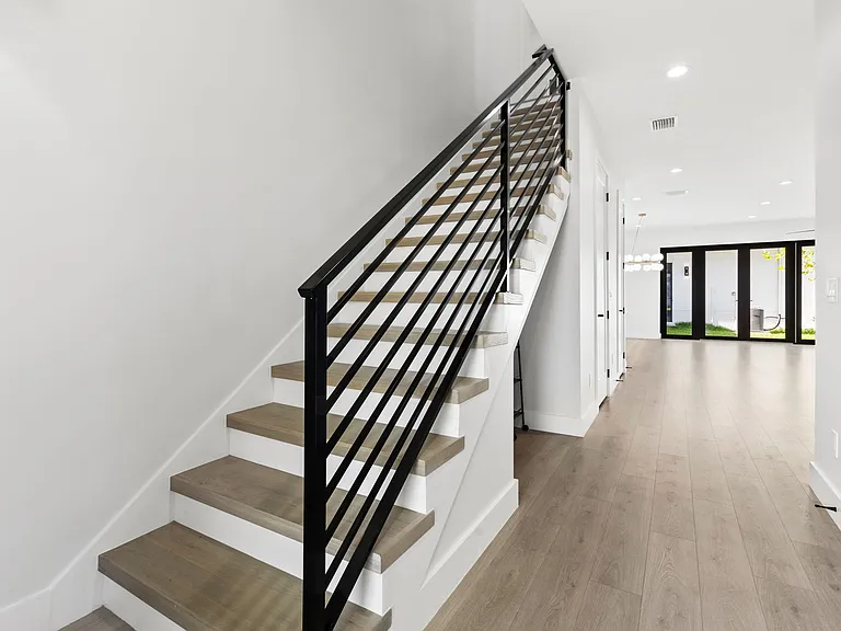101 E Euclid Ave #1 — Photo 10
