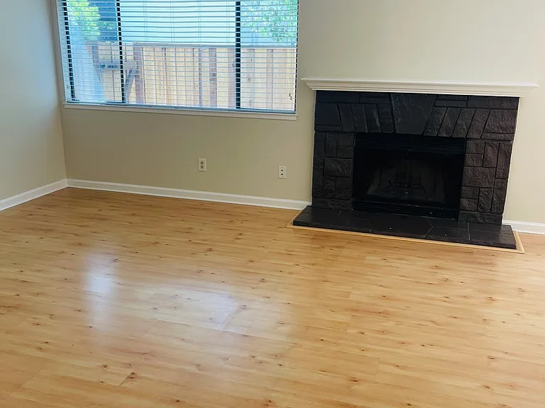730 Williamsburg Way — Photo 18