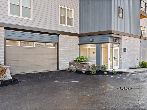 3rd image of 16 Franklin St #2401