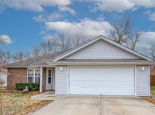 603 Creek Ridge Dr, Grain Valley, MO 64029