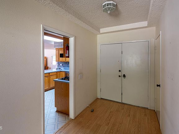 4th image of 215 Montebello Ave
